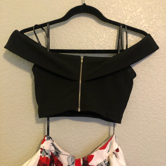 Two Piece Red Roses Dress - Picture 6 of 6